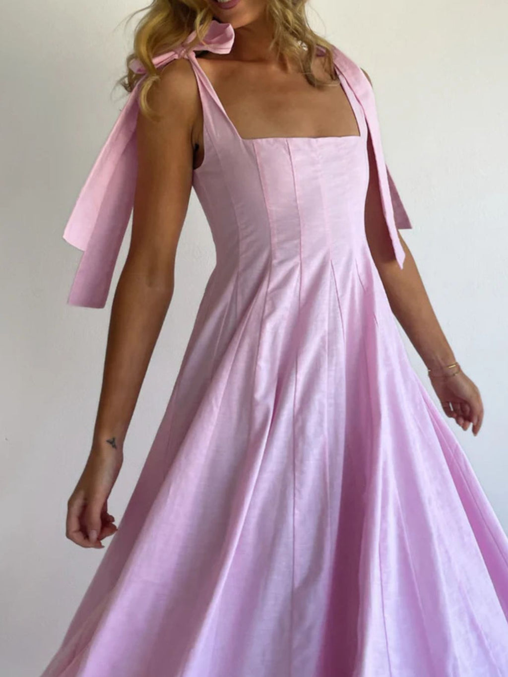 be64caaf-61b8-4da6-80ac-83a753873bf7-Max