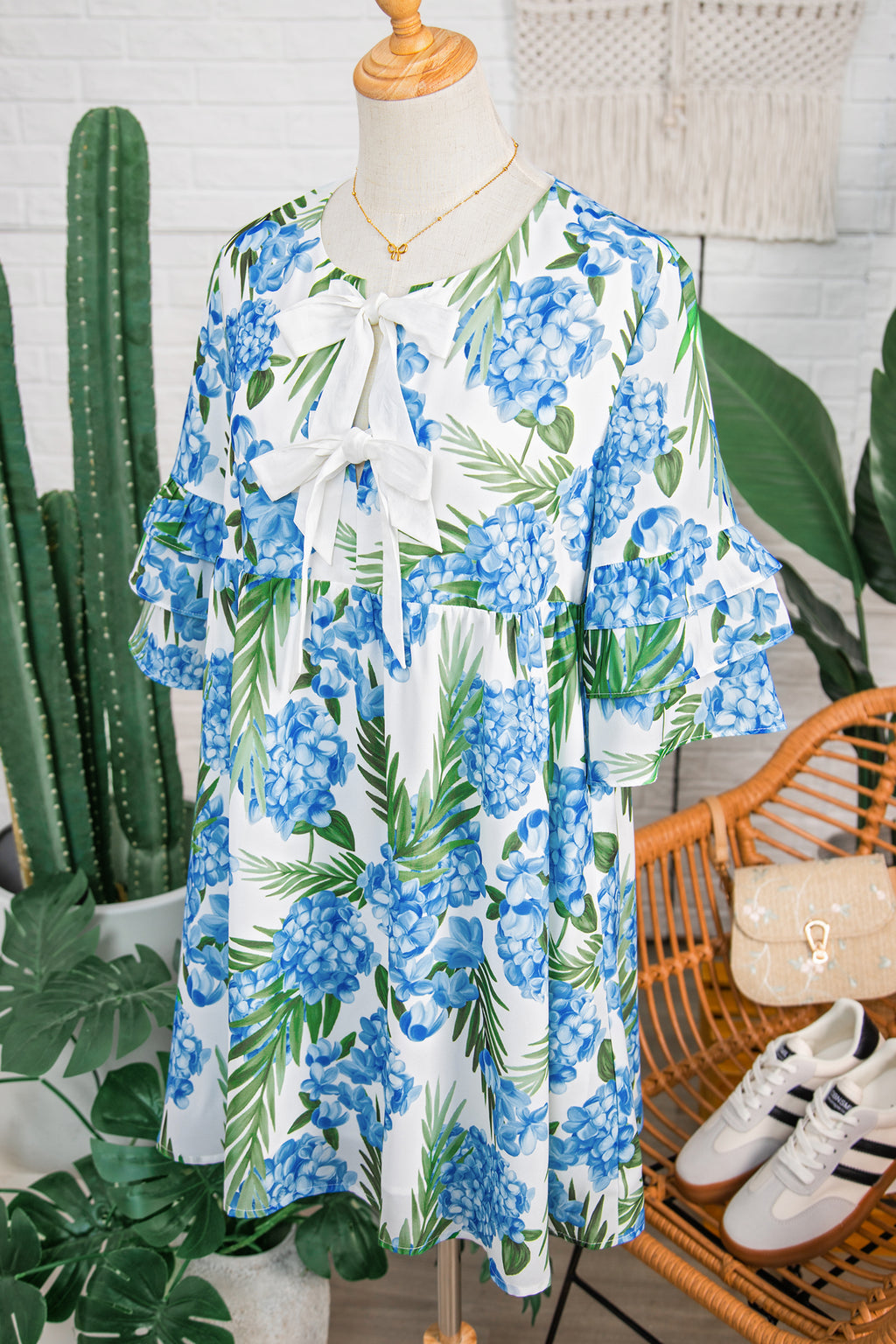 Coastal Queen Dress